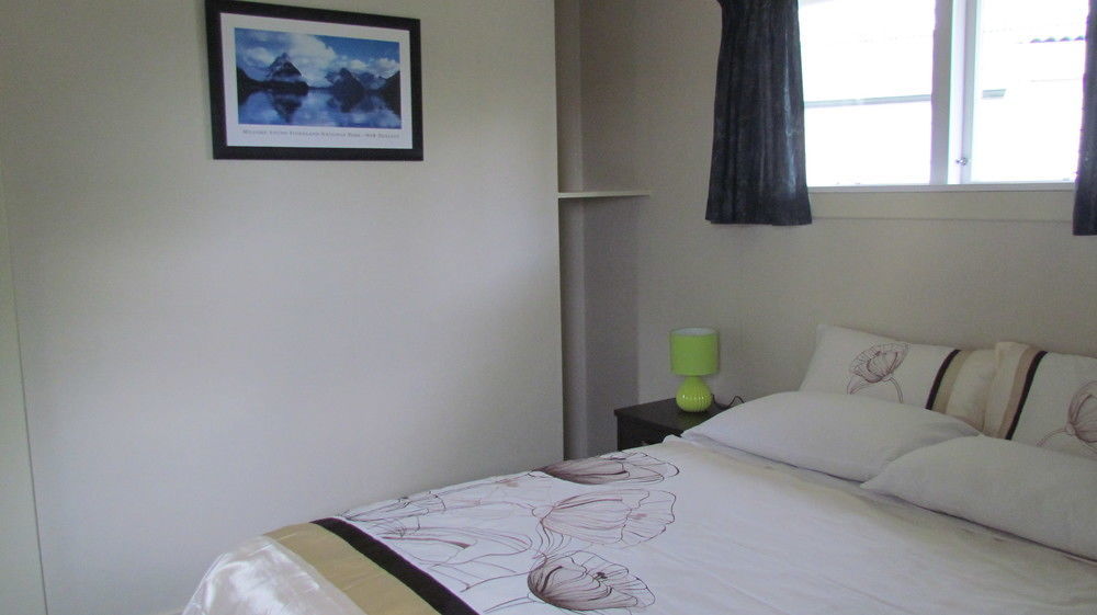 Birchwood Cottages 테아나우 외부 사진