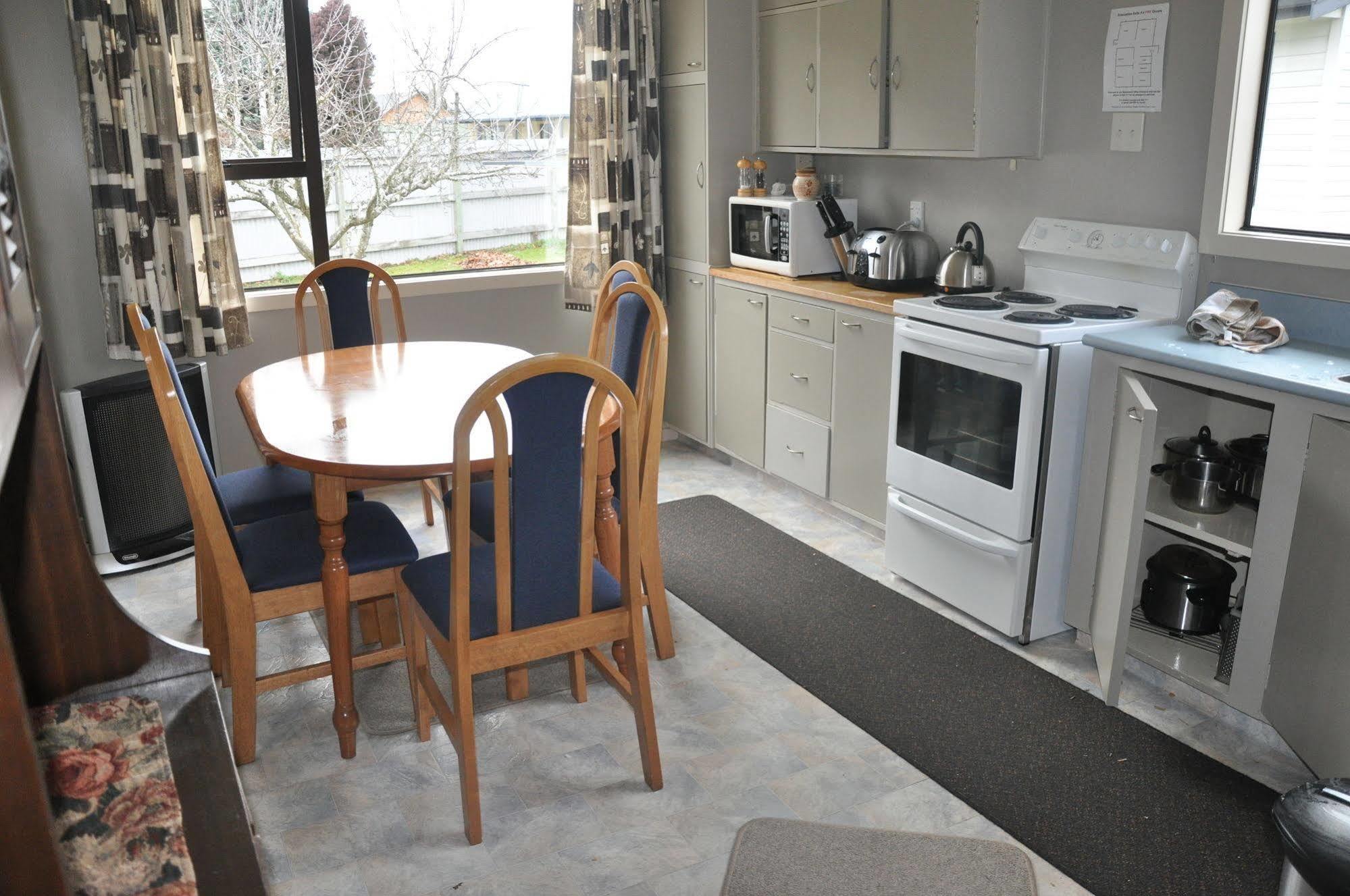Birchwood Cottages 테아나우 외부 사진
